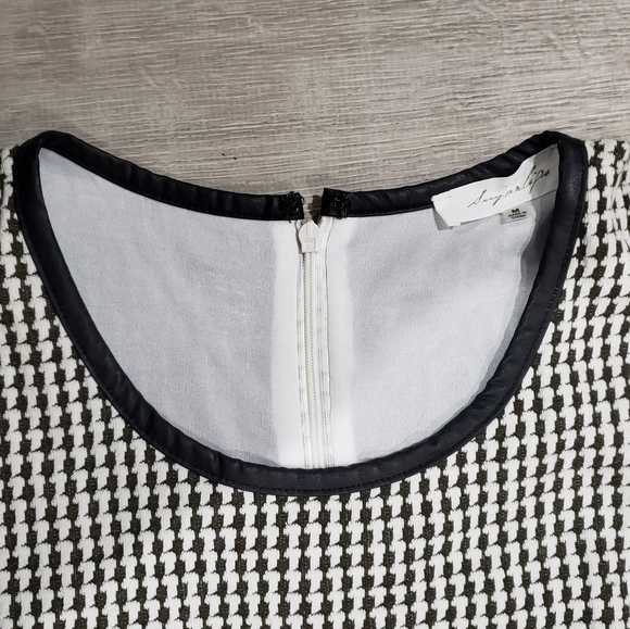 Sugar Lips Houndstooth Faux Leather Details Dress NWT - Picture 2 of 2